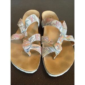 Think! Julia Women's Metallic Bronze Strappy Toe-Ring Sandals size 40/ 9-9.5
